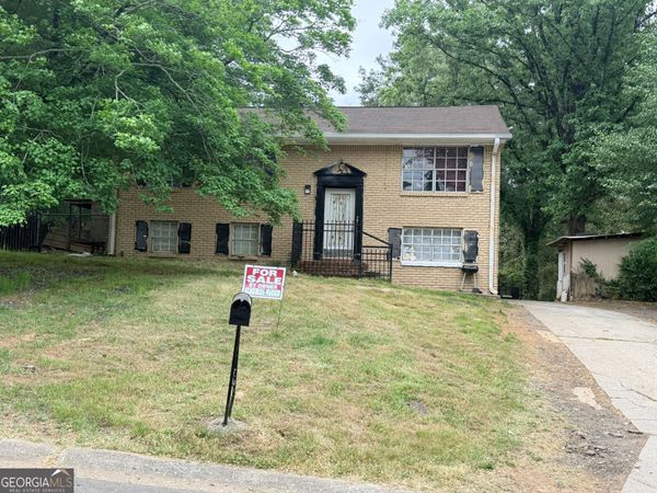 883 Brian Lane, Forest Park, GA 30297