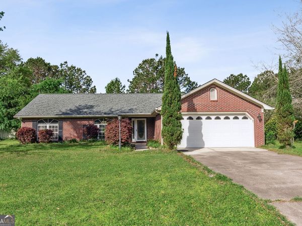 81 Retreat Place, Woodbine, GA 31569