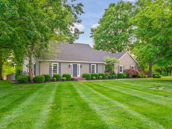 205 Fairfax Ave , Hopkinsville, KY 42240