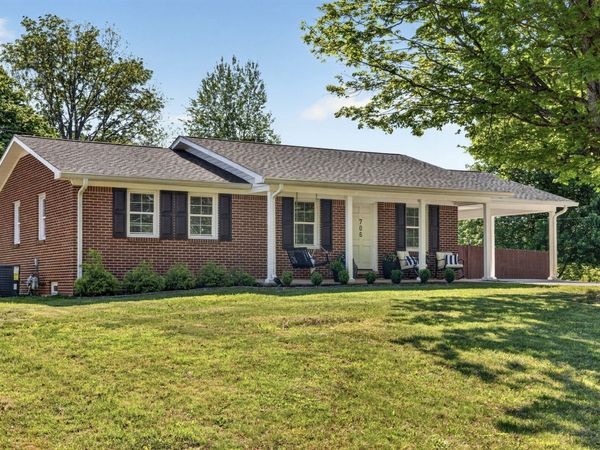 706 Old Walton Rd , Cookeville, TN 38501