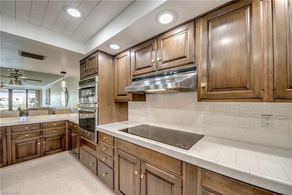 5260 S Landings Dr, Unit 407, Fort Myers, FL 33919 Photo