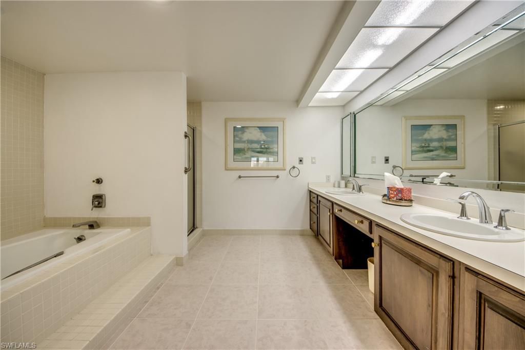 5260 S Landings Dr, Unit 407, Fort Myers, FL 33919 Photo