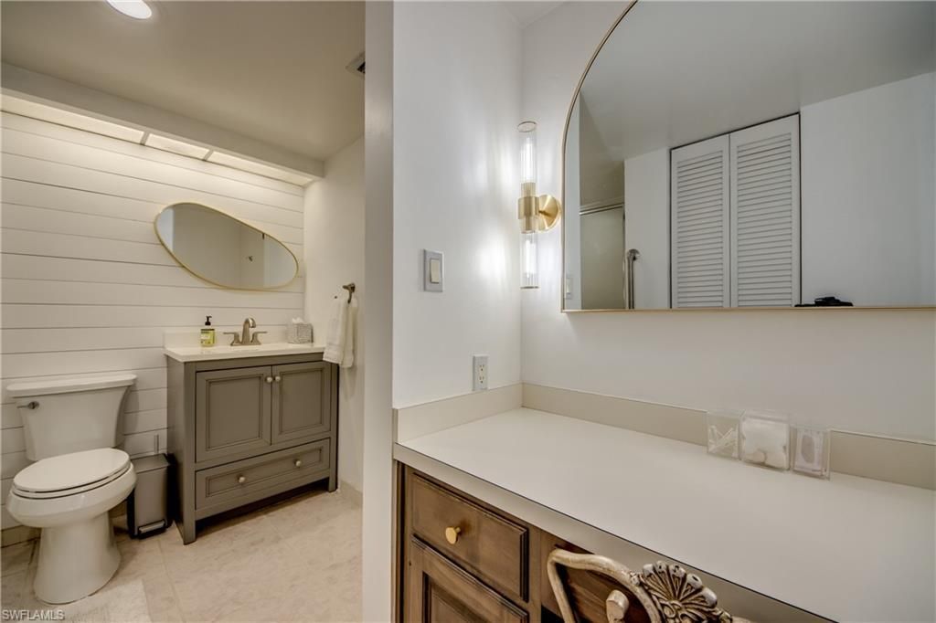 5260 S Landings Dr, Unit 407, Fort Myers, FL 33919 Photo