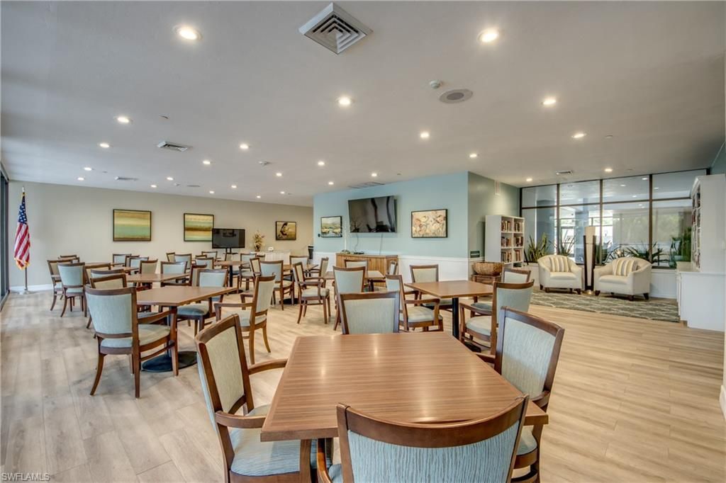 5260 S Landings Dr, Unit 407, Fort Myers, FL 33919 Photo