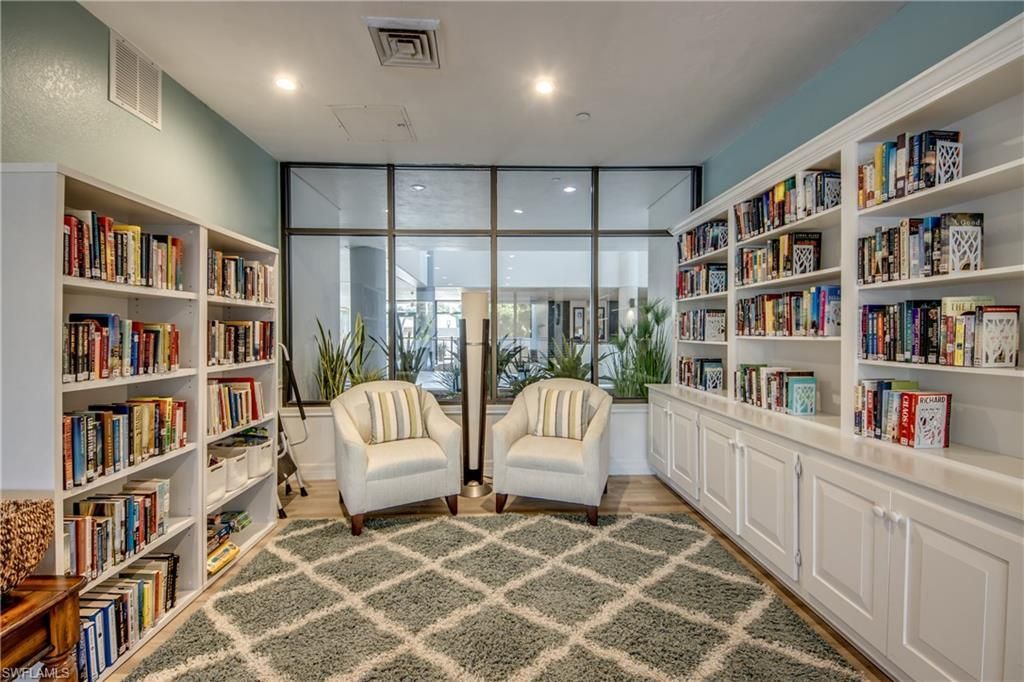 5260 S Landings Dr, Unit 407, Fort Myers, FL 33919 Photo