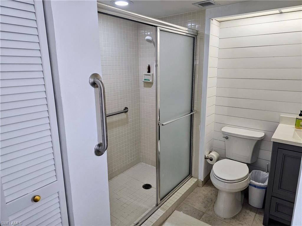 5260 S Landings Dr, Unit 407, Fort Myers, FL 33919 Photo