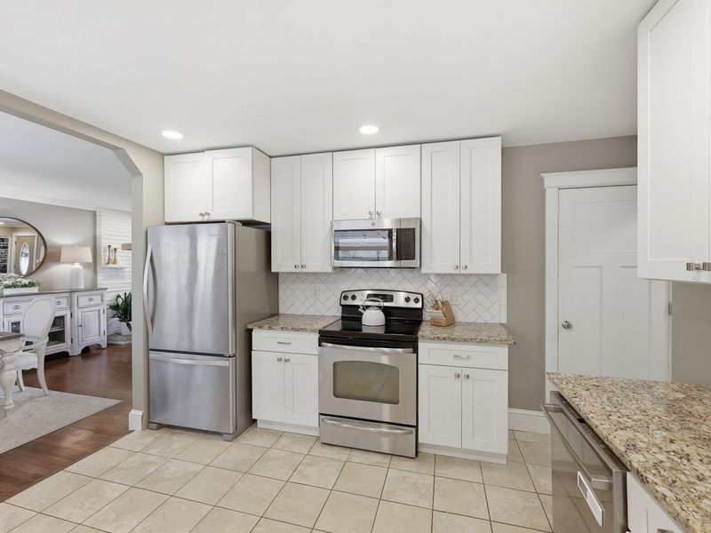 1797 Riverhill Road, Columbus, OH 43221 Photo 11