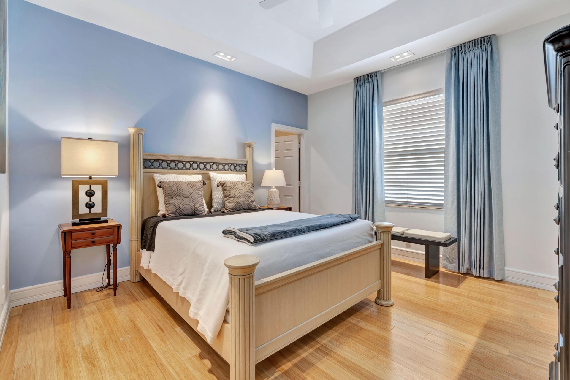 186 Golf Village Boulevard, Jupiter, FL 33458 Photo