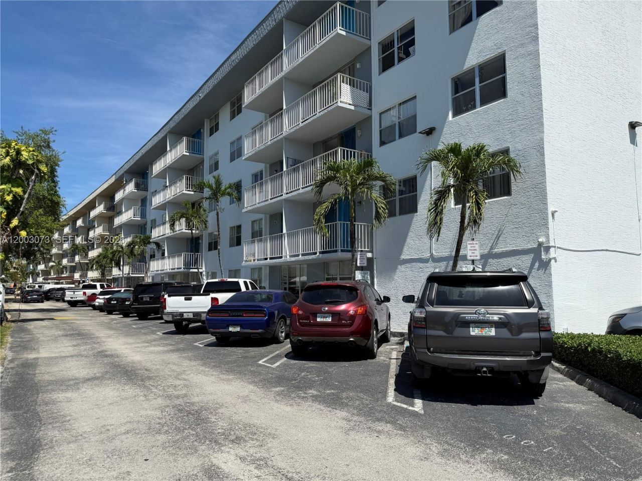 1805 Sans Souci Blvd, Unit 526, North Miami, FL 33181 Photo