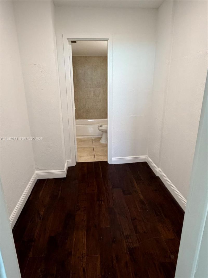1805 Sans Souci Blvd , Unit 526, North Miami, FL 33181 Photo