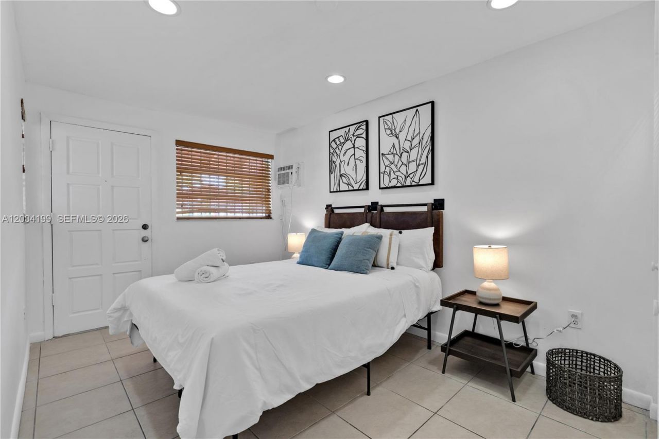 1841 SW 29th Ave , Unit B, Miami, FL 33145 Photo