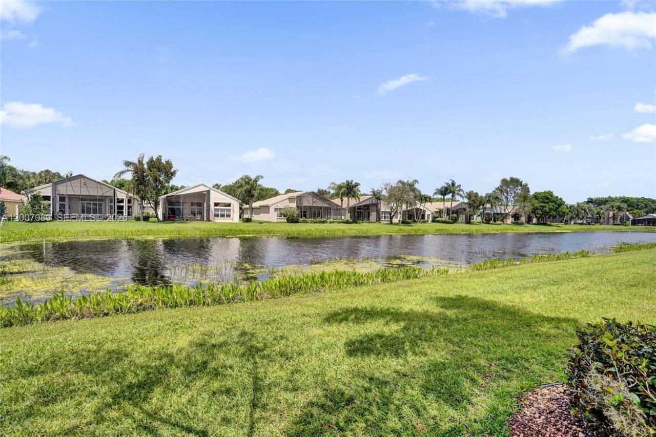 8257 La Jolla Vista Ln, Lake Worth, FL 33467 Photo
