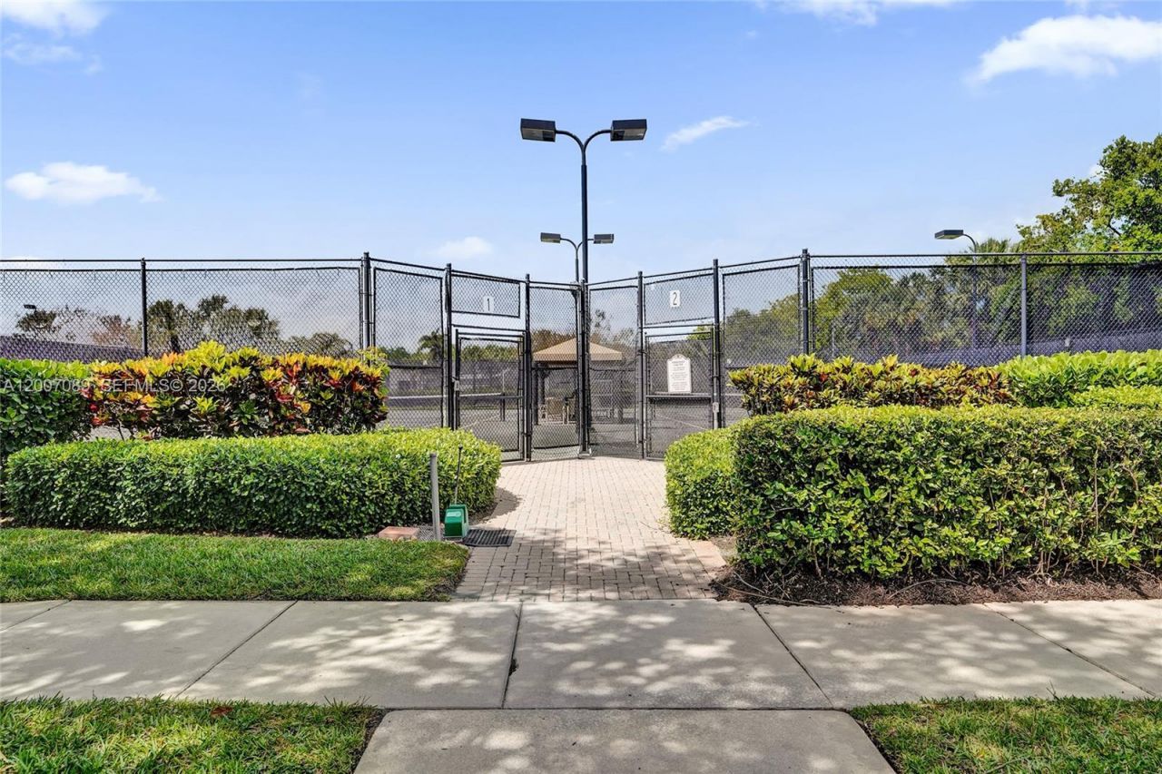 8257 La Jolla Vista Ln, Lake Worth, FL 33467 Photo
