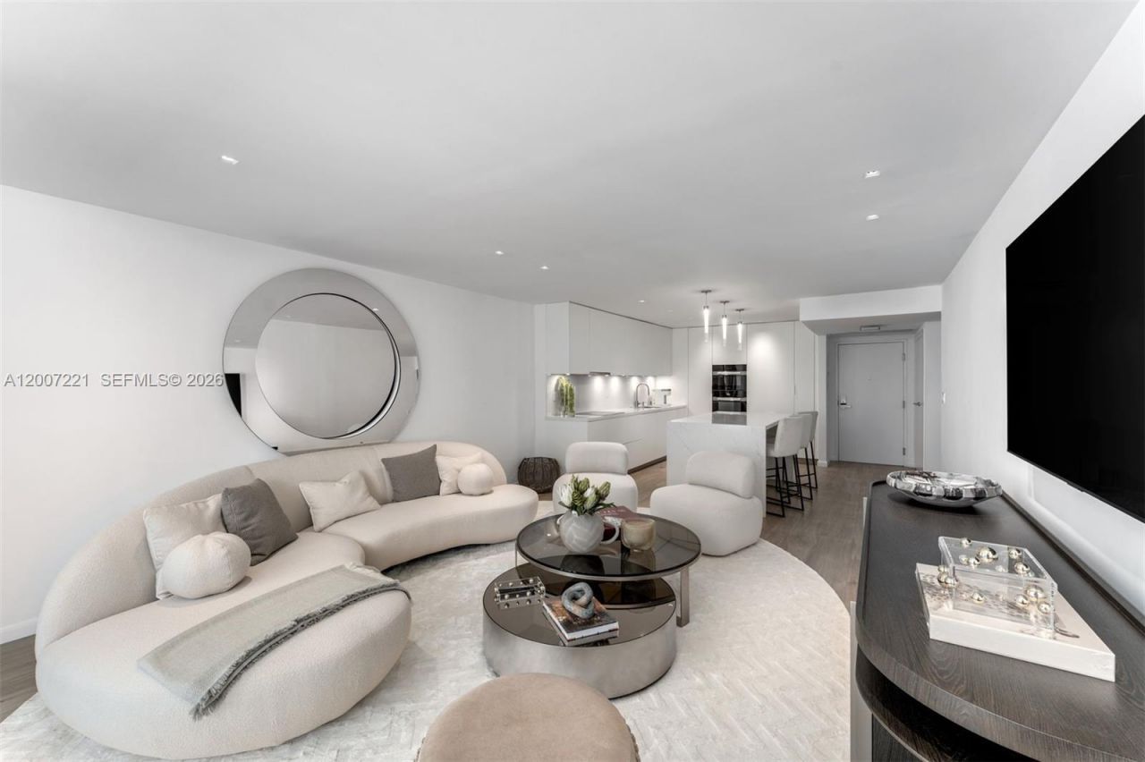 2301 Collins Ave , Unit 902, Miami Beach, FL 33139 Photo