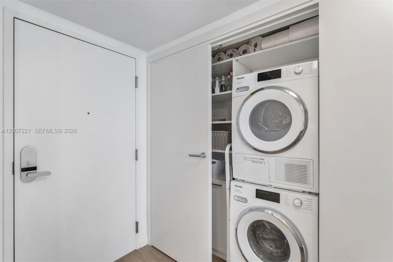 2301 Collins Ave , Unit 902, Miami Beach, FL 33139 Photo