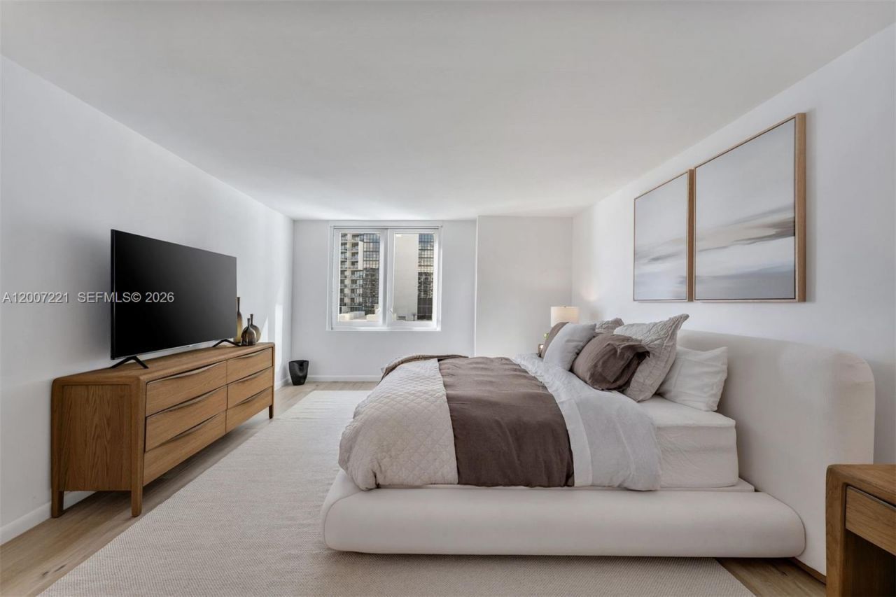 2301 Collins Ave , Unit 902, Miami Beach, FL 33139 Photo