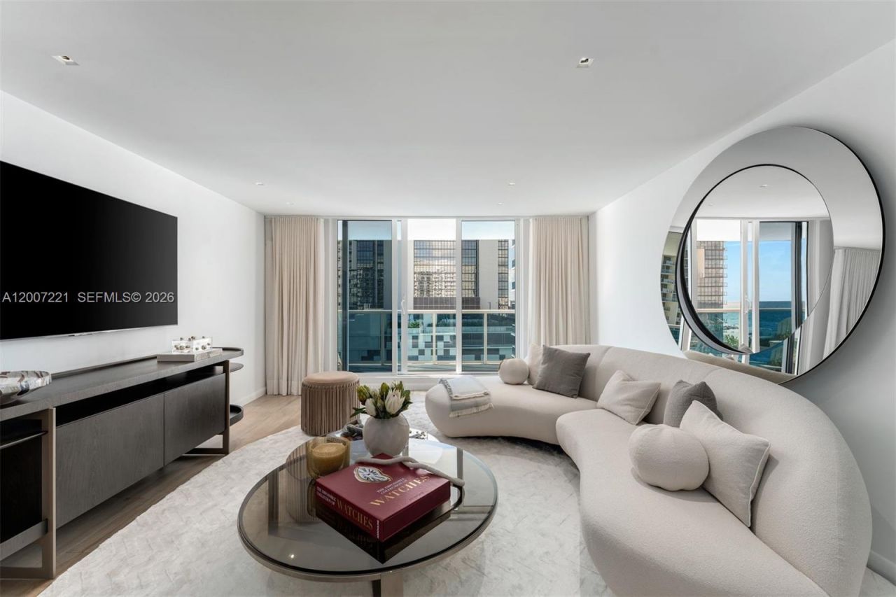 2301 Collins Ave , Unit 902, Miami Beach, FL 33139 Photo