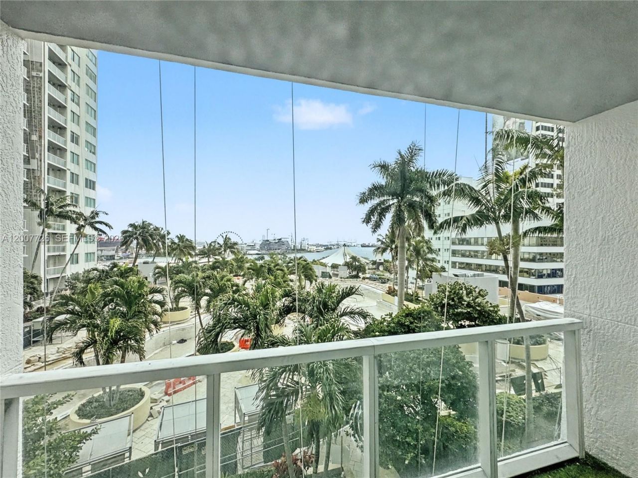 253 NE 2nd St , Unit 1003, Miami, FL 33132 Photo