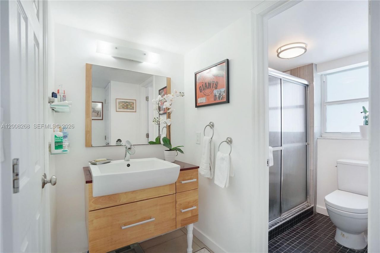 245 18th St, Unit 605, Miami Beach, FL 33139 Photo