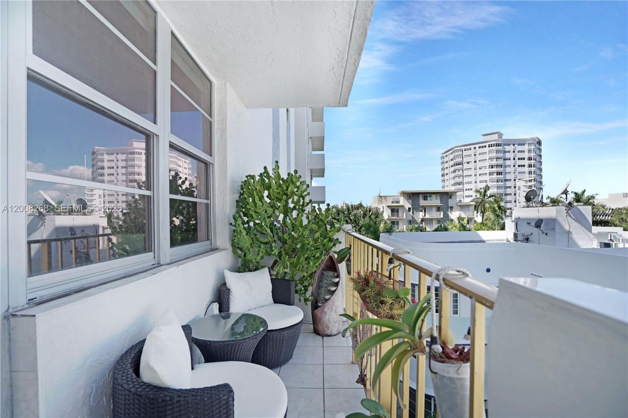 245 18th St, Unit 605, Miami Beach, FL 33139 Photo