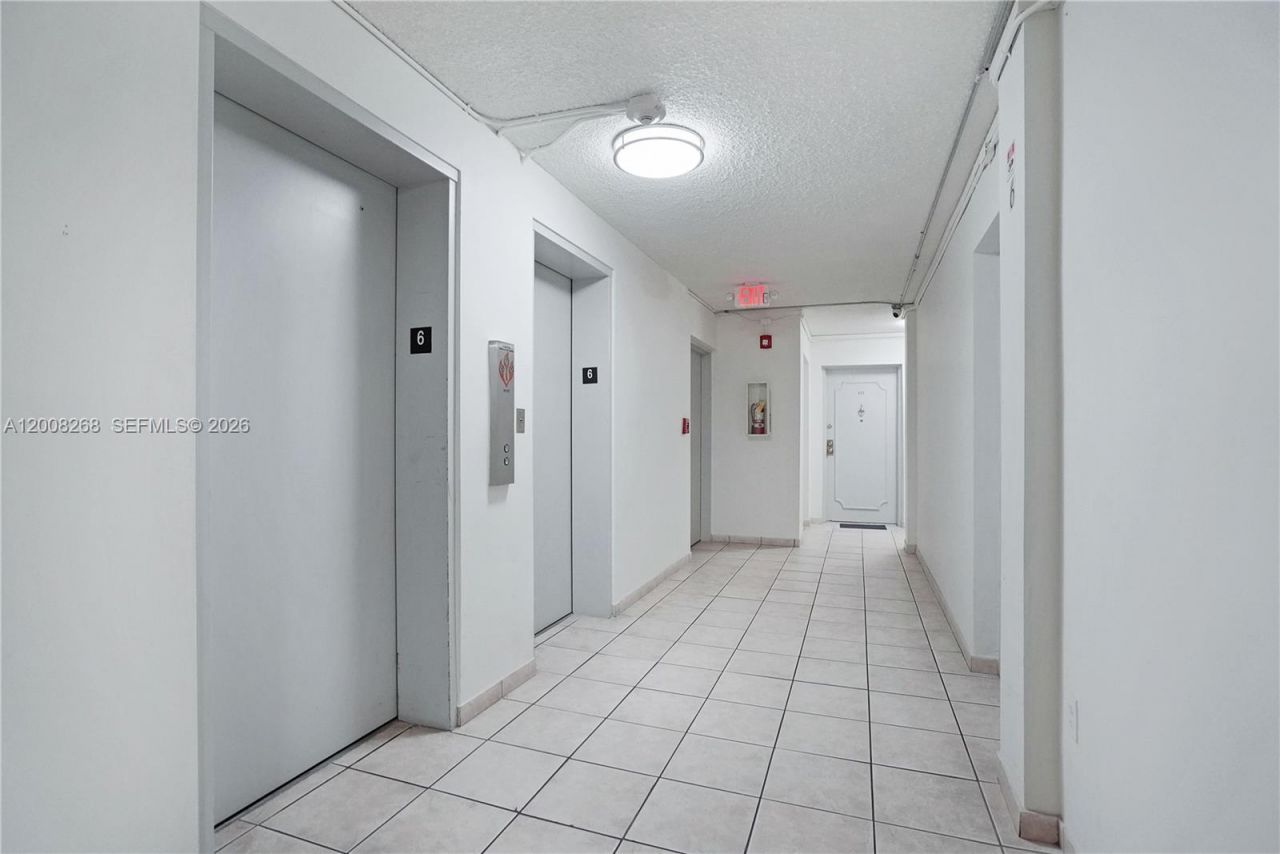245 18th St, Unit 605, Miami Beach, FL 33139 Photo