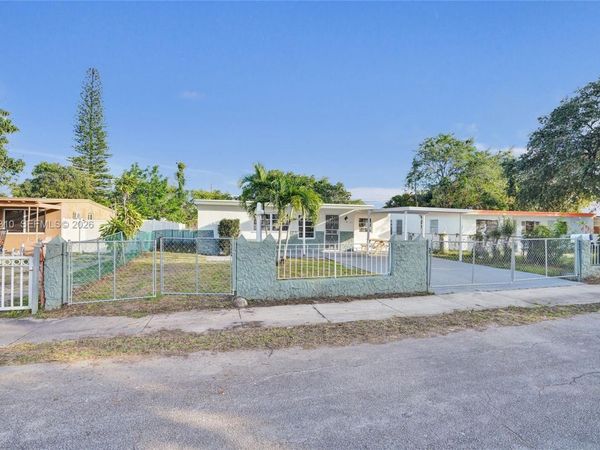 2100 Service Rd, Opa-Locka, FL 33054