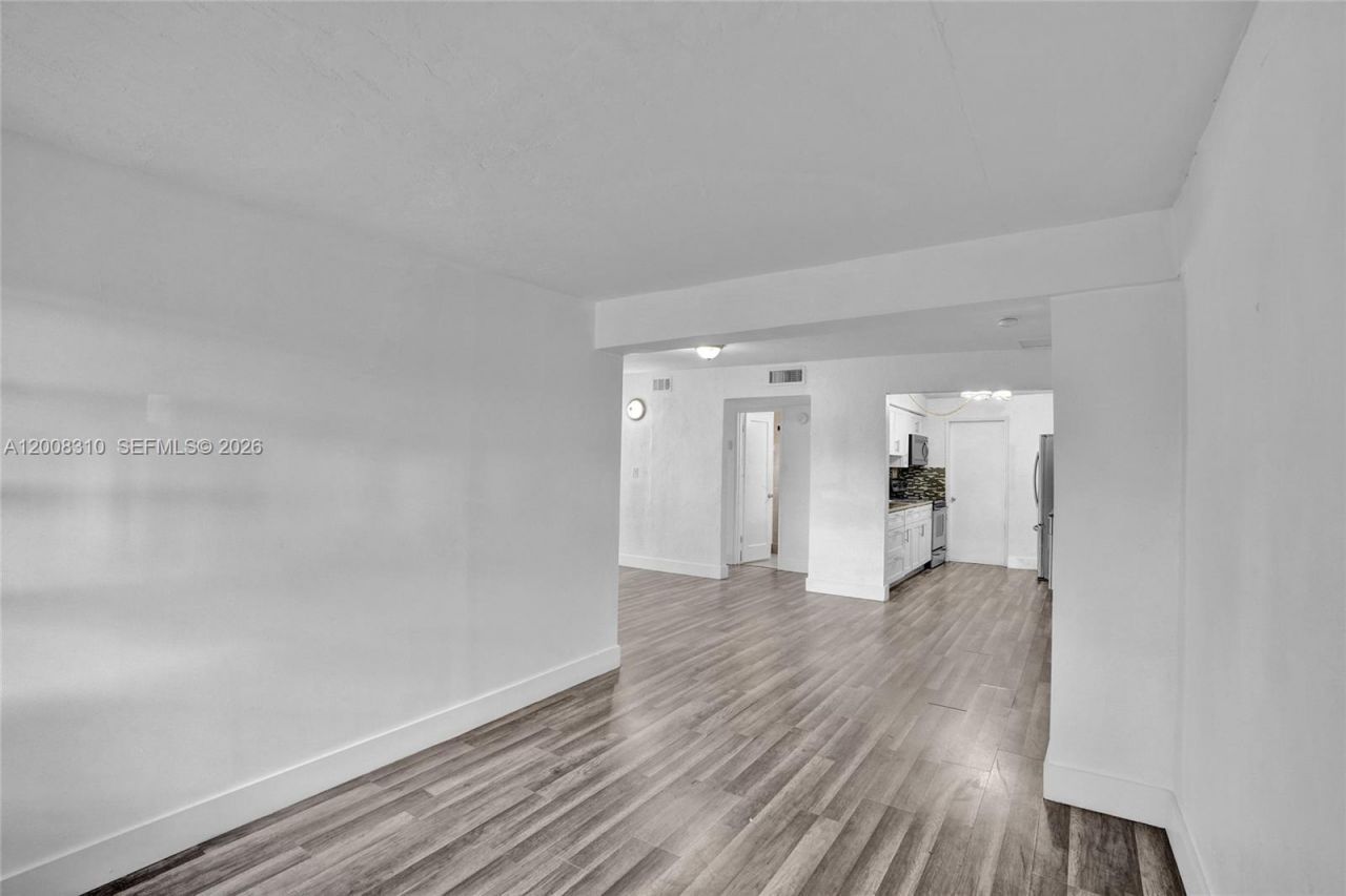 2100 Service Rd, Opa Locka, FL 33054 Photo