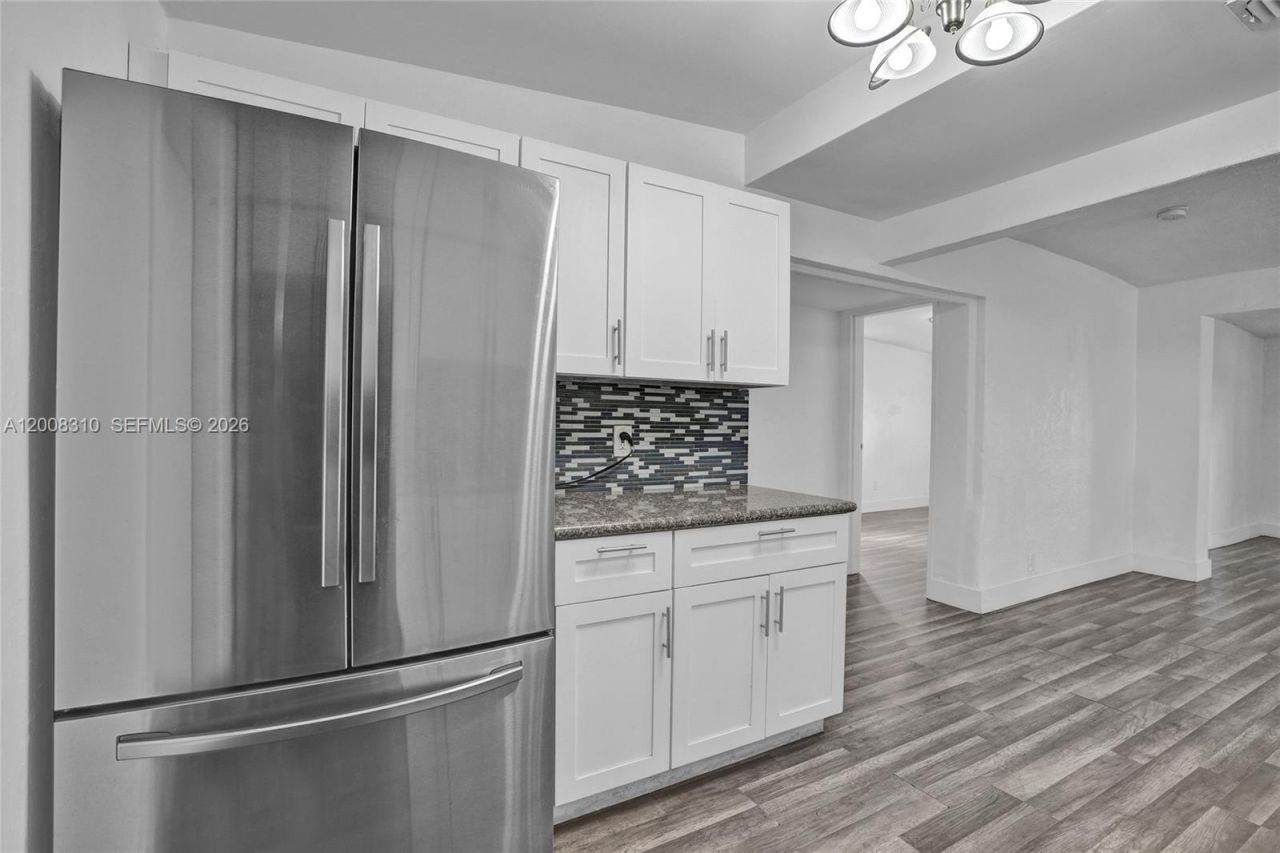 2100 Service Rd, Opa Locka, FL 33054 Photo