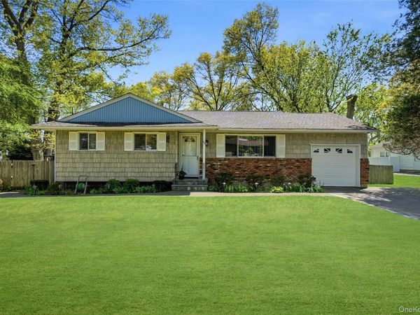 610 Beaver Lane, Ronkonkoma, NY 11779