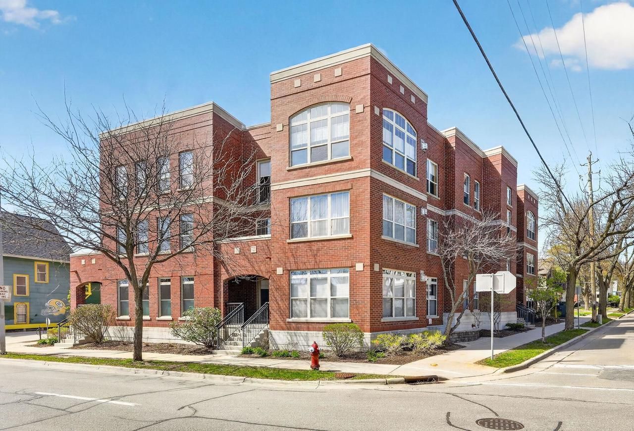 280 Division Street, Unit 301, Madison, WI 53704 Main Photo