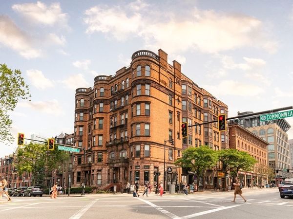 362 Commonwealth Ave, Unit 4E, Boston, MA 02115