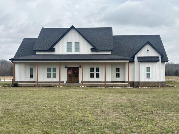 2110 Ponderosa Dr, Jonesboro, AR 72405