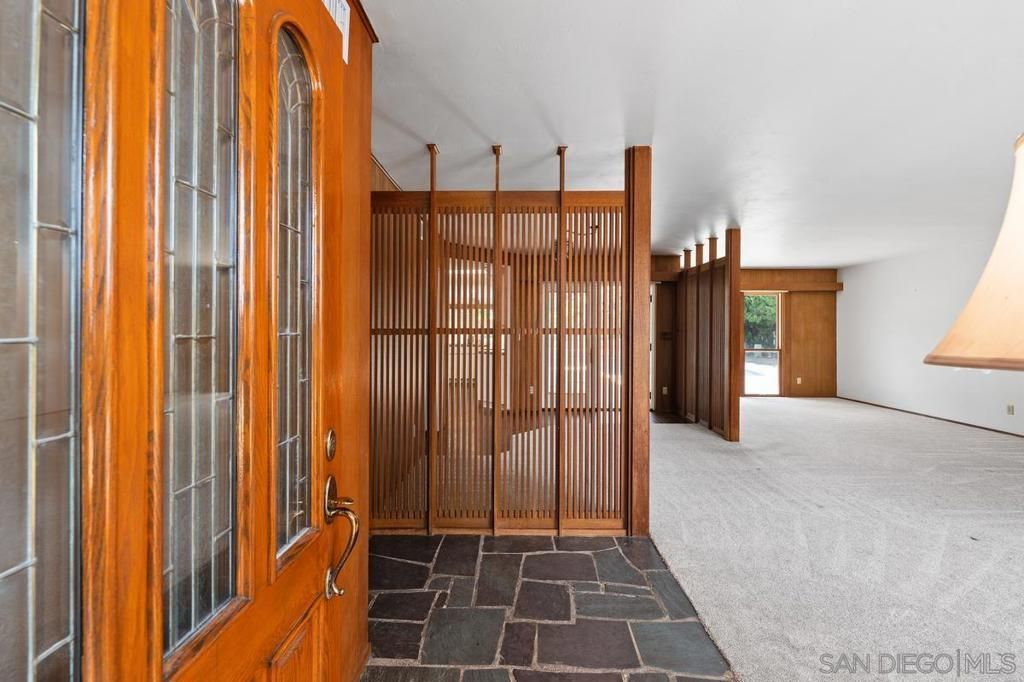 2615 Ellentown Rd, La Jolla, CA 92037 Main Photo
