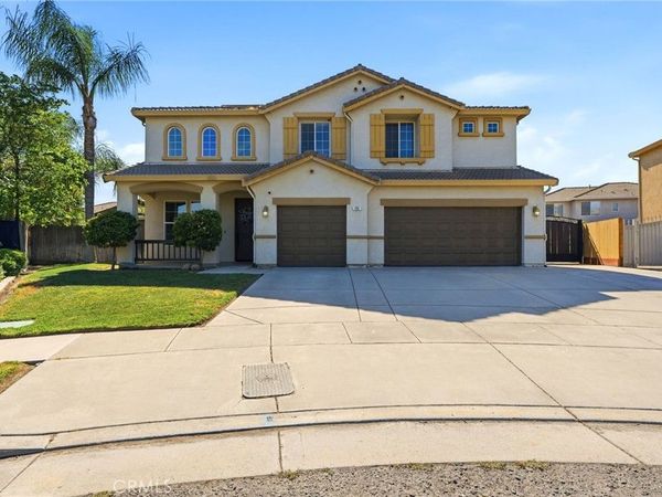 295 Johnson Court, Tulare, CA 93274