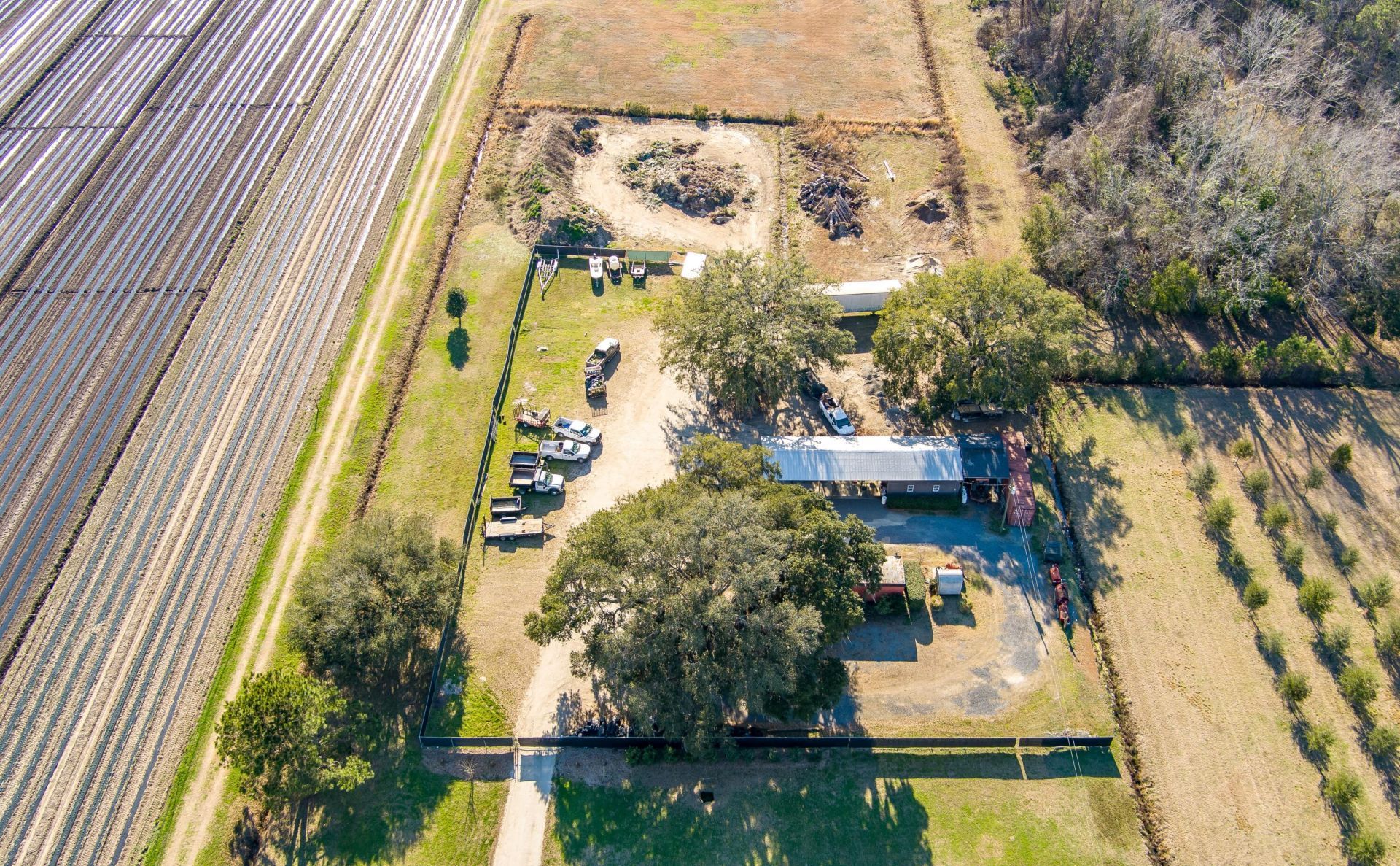 4750 River Road  Photo 5