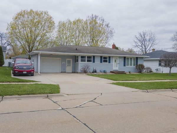 1909 MAIN AVENUE, Kaukauna, WI 54130