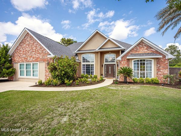 1713 Shelby Lane, Ocean Springs, MS 39564