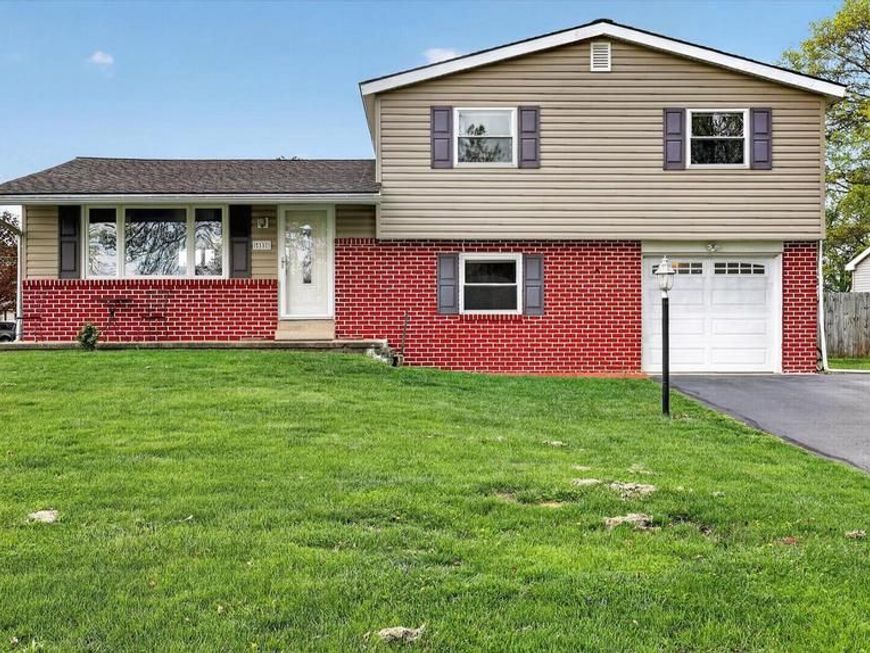 15 Buckthorn Drive, Carlisle, PA 17015 Main Photo