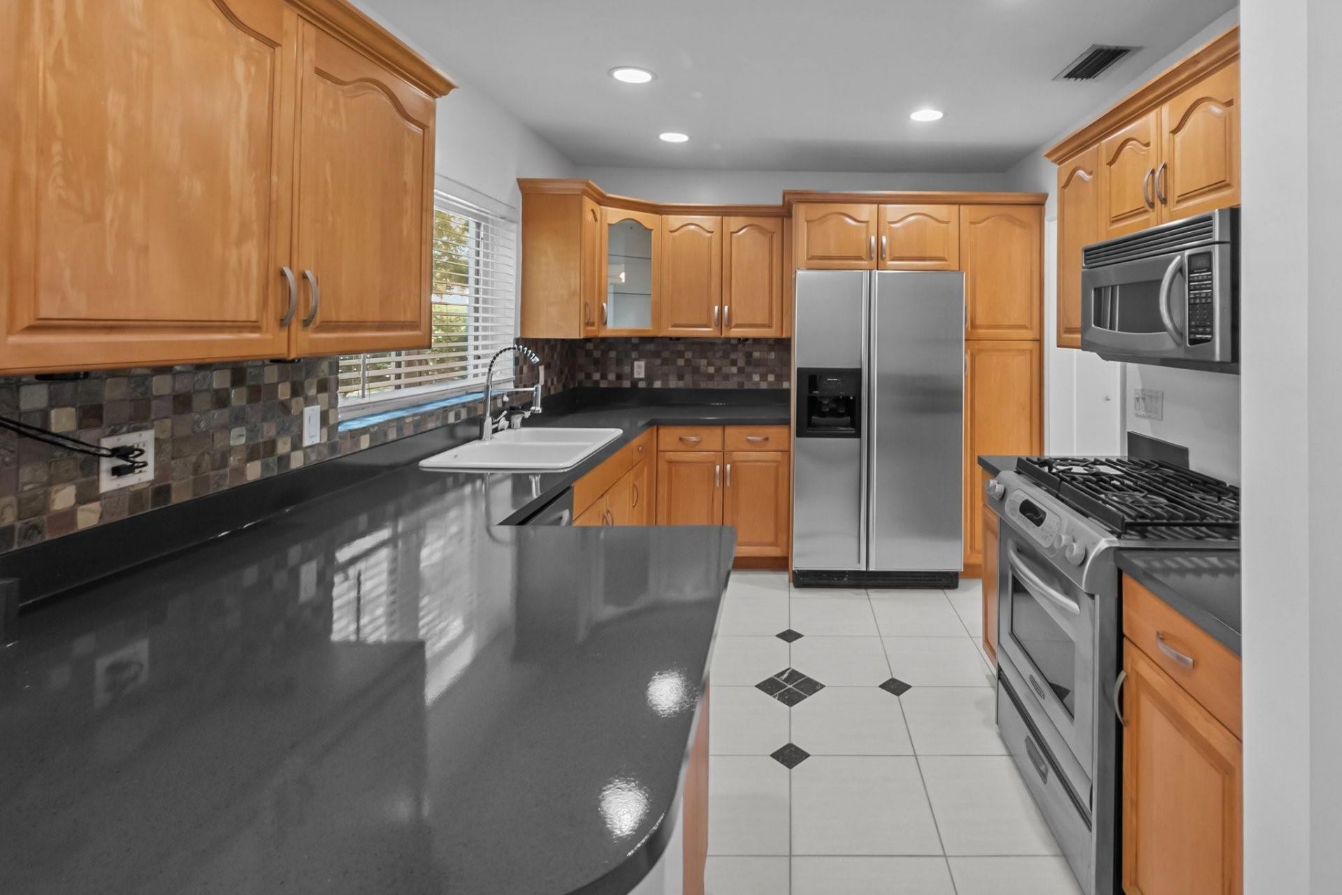 2608 NE 12th Street, Fort Lauderdale, FL 33304 Photo