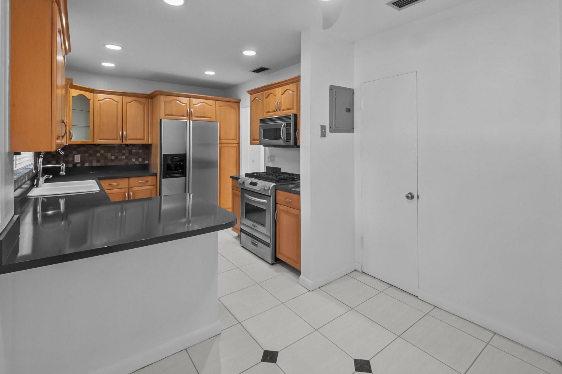 2608 NE 12th Street, Fort Lauderdale, FL 33304 Photo