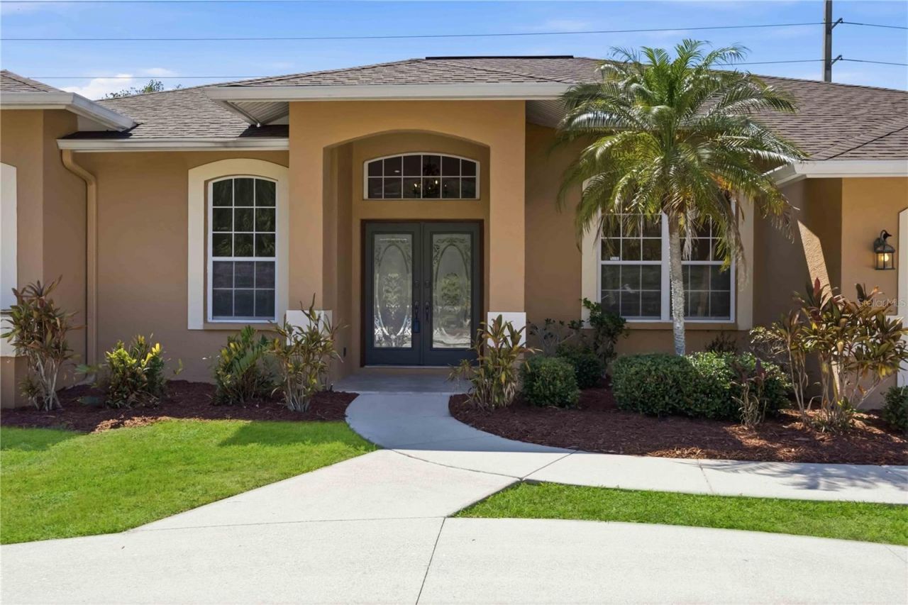 562 Oak Bay Drive, Osprey, FL 34229 Photo