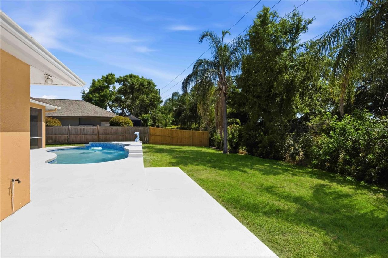 562 Oak Bay Drive, Osprey, FL 34229 Photo