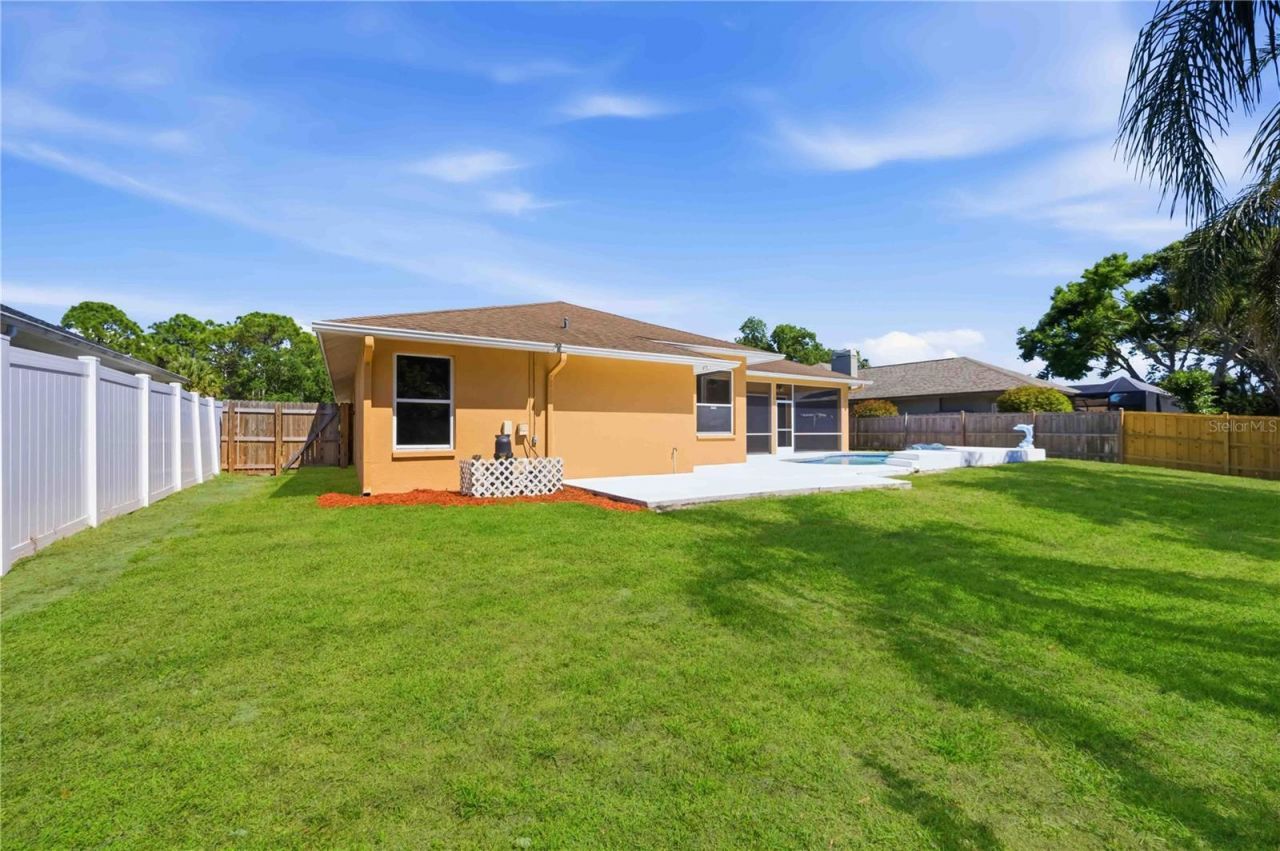 562 Oak Bay Drive, Osprey, FL 34229 Photo