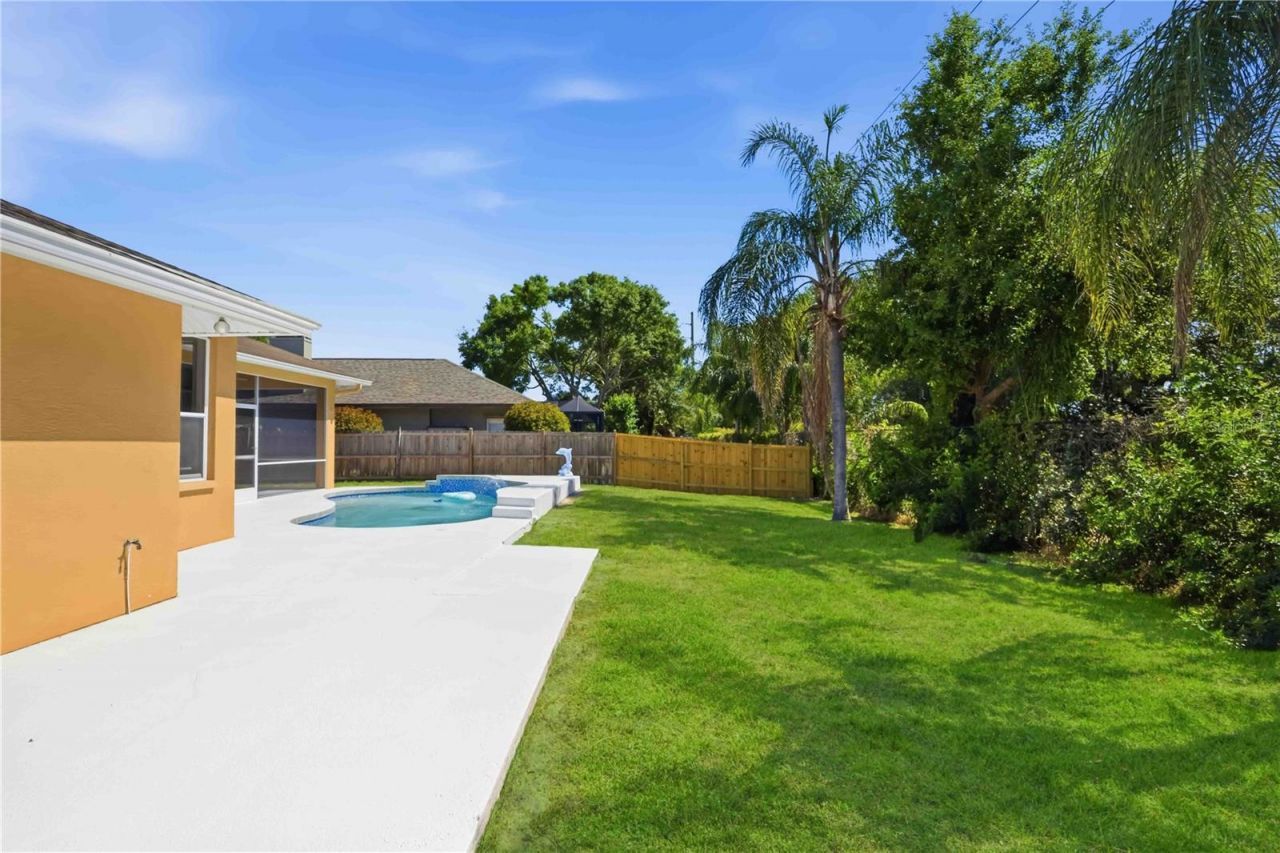 562 Oak Bay Drive, Osprey, FL 34229 Photo