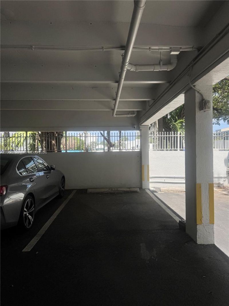 1688 West Ave, Unit 408, Miami Beach, FL 33139 Photo