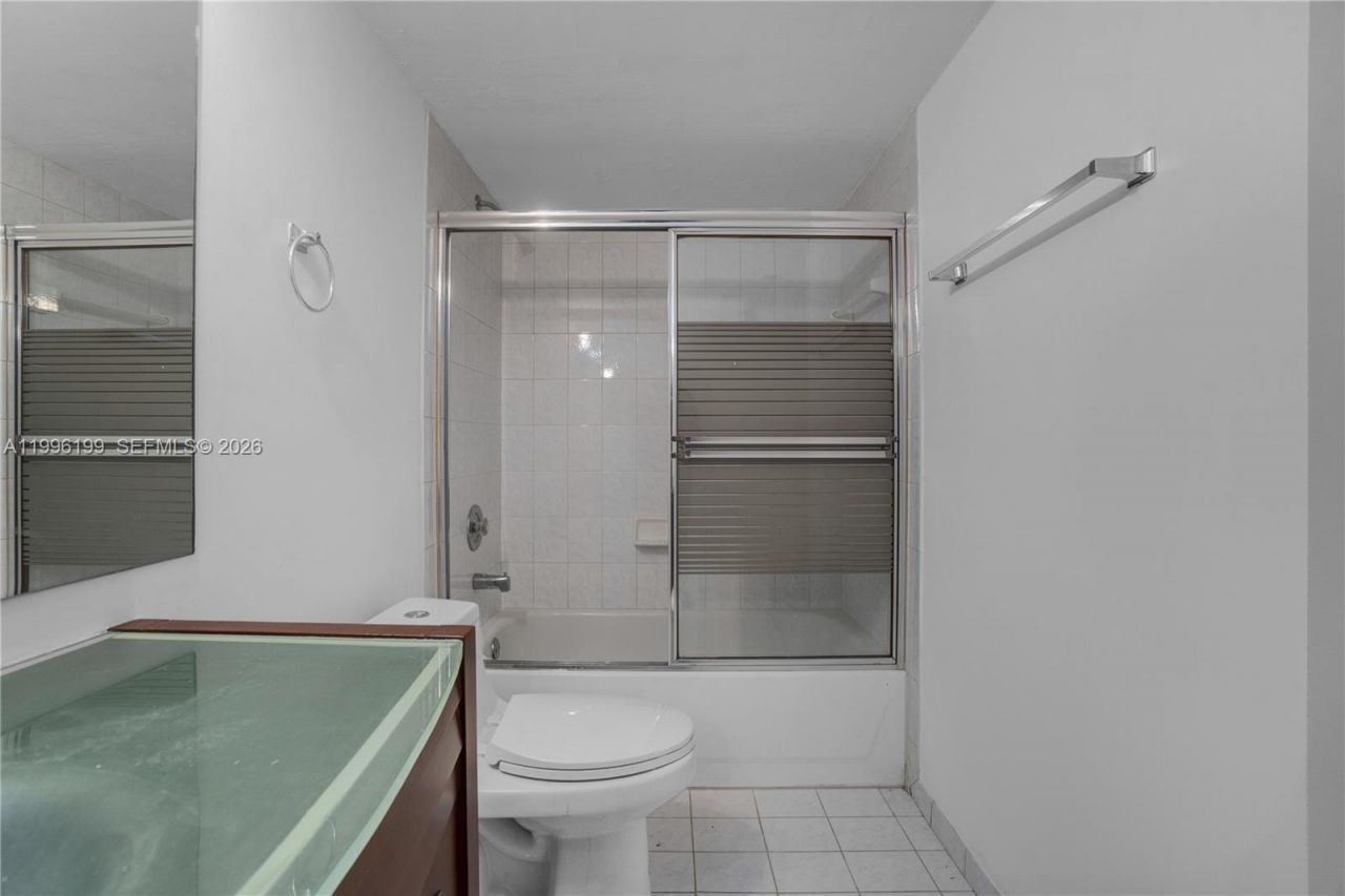 1688 West Ave , Unit 408, Miami Beach, FL 33139 Photo