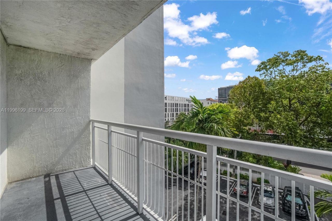 1688 West Ave , Unit 408, Miami Beach, FL 33139 Photo