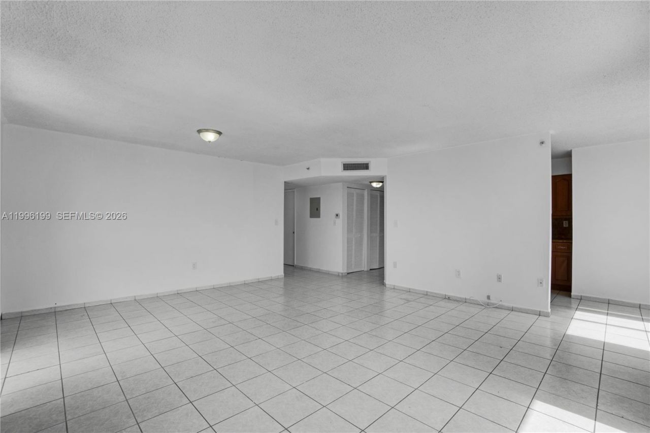 1688 West Ave, Unit 408, Miami Beach, FL 33139 Photo