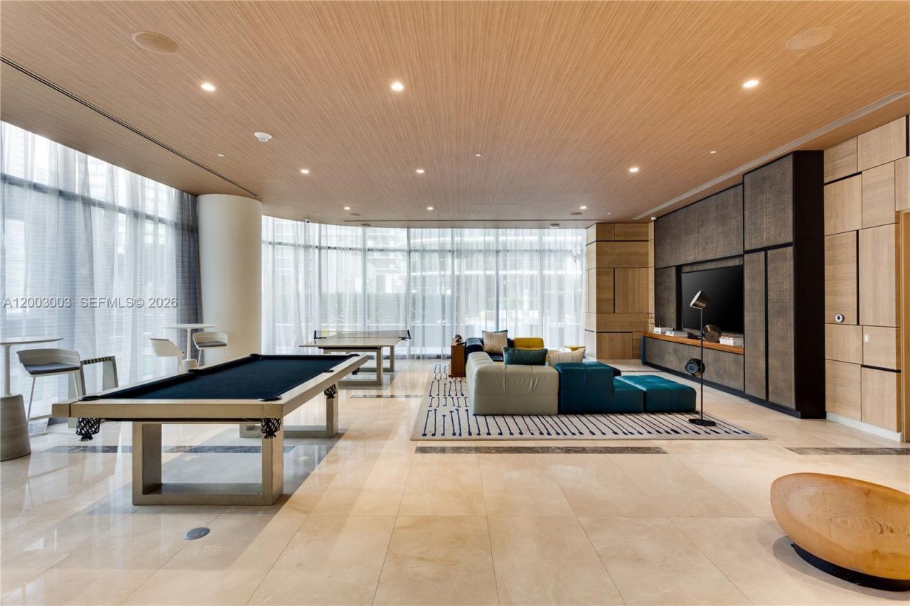 45 SW 9th St , Unit 2306, Miami, FL 33130 Photo