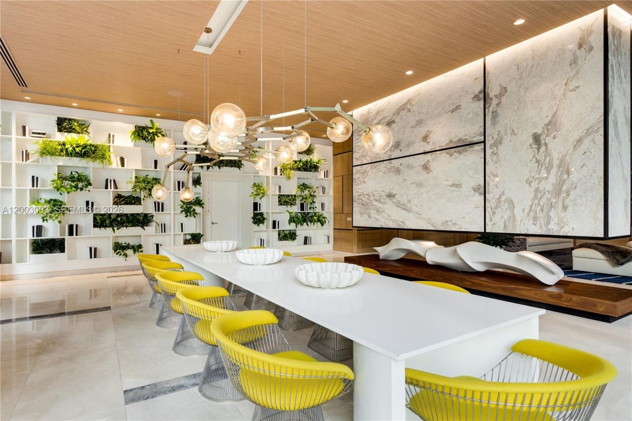 45 SW 9th St , Unit 2306, Miami, FL 33130 Photo